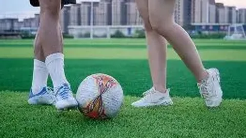 泰勒·斯威夫特重提与侃爷录音风波：为躲避网络暴力移居海外